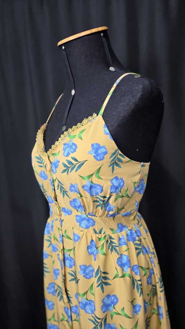 VESTIDO DOTE DA RAINHA (P) - Imagem 2