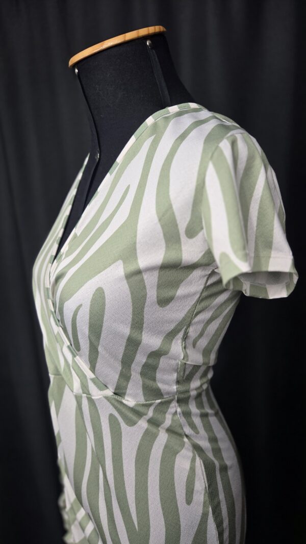 VESTIDO TUBINHO ANIMAL PRINT (M) - Imagem 3