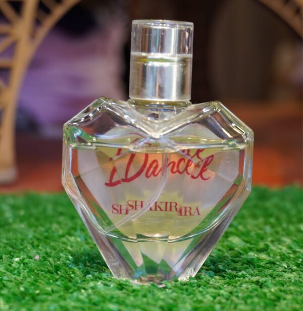 PERFUME SHAKIRA DANCE