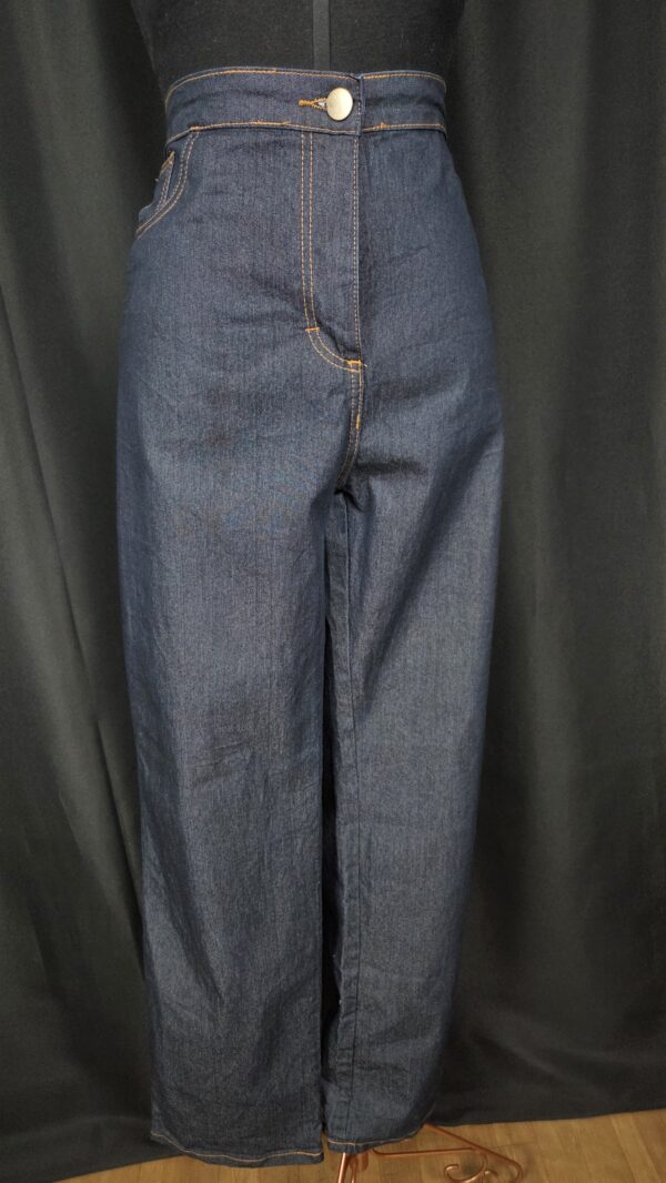 CALÇA RETA JEANS (46)