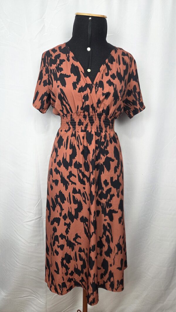VESTIDO MIDI ESTAMPADO (M)
