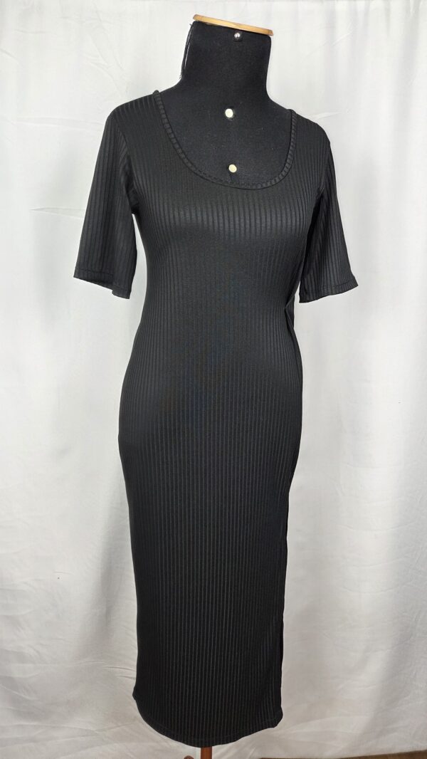 VESTIDO CANELADO MEIA LUA (M)